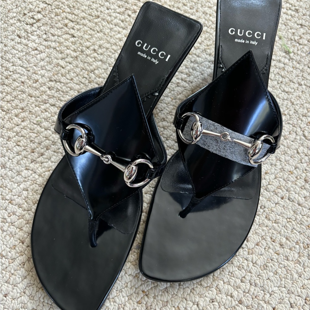 Gucci Black Sandals with Signature Metal Accent
